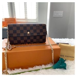 ❤️Rare LV Damier Ebene International Crossbody Bag